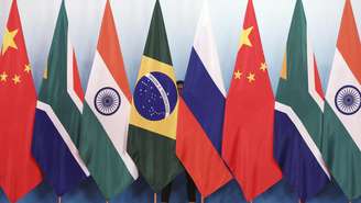 Assumindo a presidência do Brics, Lula quer que a declaração final do grupo seja abrangente, reforce apoio ao multilateralismo, à COP30 e à reforma das instituições globais.