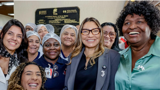 Janja visita hospitais no Rio de Janeiro