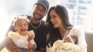 Bruna Biancardi e Neymar com as filhas, Mavie e Mel