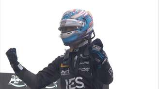  Jak Crawford vence a Corrida Principal em Silverstone 