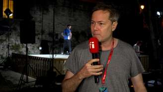 O diretor suíço Milo Rau conversou com a RFI antes da estreia de seu novo espetáculo, "La Lettre" ("A Carta"), no Festival de Avignon, nesta terça-feira, 8 de julho de 2025.