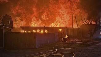 Bombardeios russos geraram incêndio na região de Kiev na madrugada desta quarta-feira. 9 de julho de 2025