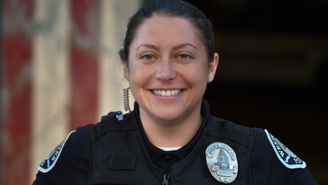 Ex-policial é acusada de fraudar 600 mil dólares