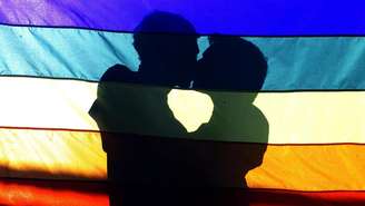 O governo britânico pretende proibir a prática da "cura gay". (Foto ilustrativa)