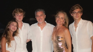 Beleza de Eva, filha de Huck e Angélia, surpreende em fotos de praia