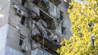 Edifício residencial é danificado após um ataque russo em Odessa, na Ucrânia, em 19 de julho de 2025.