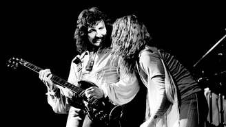 Tony Iommi e Ozzy Osbourne com o Black Sabbath, 1978