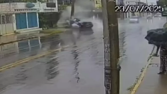 Carro de R$ 450 mil de influenciador é destruído em acidente em Olinda