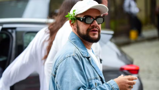 Gominho aparece em velório de Preta Gil e surpreende com atitude emocionante