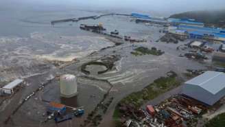 Houve inundações na região de Sakhalin, na Rússia, por causa de ondas gigantes causadas pelo terremoto