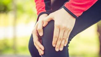 Dor nas articulações / Foto: Shutterstock