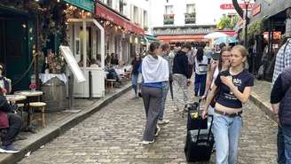 Place du Tertre, Montmartre, em Paris. Em 24 de julho de 2025.
