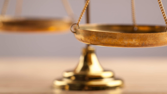 Justiça do RS concede medidas protetivas a homem vítima de violência doméstica em união homoafetiva