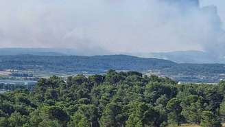 Incêndio na região de Aude em foto tirada por Rogério Rebouças, de sua casa em Lézignan-Corbières.