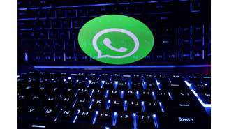 Ilustração com logo do WhatsApp