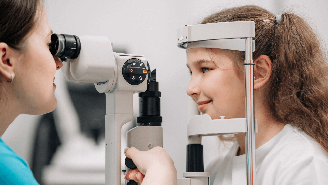 Realizar exames oftalmológicos regularmente é uma das medidas de prevenção mais efetivas