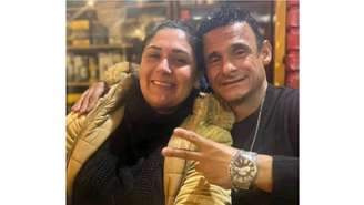 Mulher vai a bar após matar o marido com facada no peito