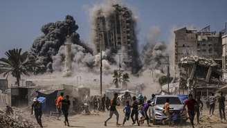 O exército israelense atacou na sexta-feira, 5 de setembro, uma torre de edifícios na cidade de Gaza que Israel afirma querer conquistar.