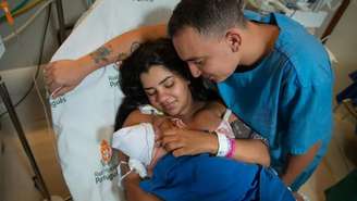 Prefeita critica João Gomes por acompanhar parto do filho e polemiza na internet