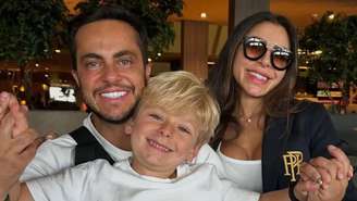 Thammy Miranda e esposa anunciam que estão à espera do 2º filho