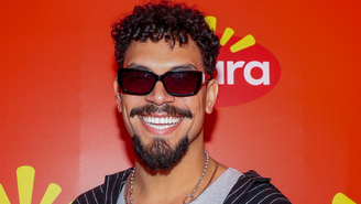 Ex-BBB Vinicius Nascimento afirma que assédio aumentou após expor bissexualidade: ‘Levo na brincadeira’