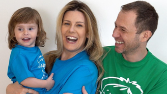 'Chegamos tarde ao diagnóstico e ao tratamento', diz Tiago Leifert sobre câncer ocular da filha