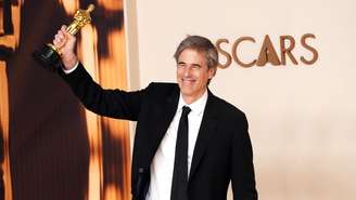 O filme brasileiro que é ‘incrivelmente preciso e comovente’, segundo Walter Salles