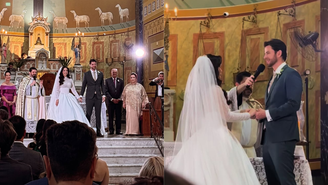 Laís Caldas e Gustavo Marsengo se casam no interior de São Paulo