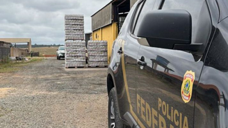 PF faz fiscalização em indústrias de bebidas em SP