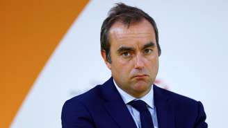 O chefe do governo francês, Sébastien Lecornu, divulgou os nomes dos primeiros 18 ministros de sua equipe. Imagem de arquivo, de 28 de agosto de 2025.