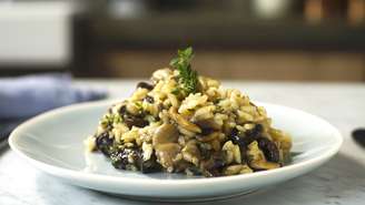 Capriche no jantar do fim de semana preparando um prato cheio de sabor: risoto ao funghi.