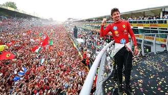 Ferrari celebrando sua segunda vitória em Monza
