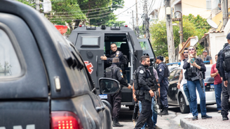 Movimentação no hospital Getúlio Vargas na Penha Zona Norte do Rio de Janeiro mega operação do complexo da Penha, nesta terça-feira (28).