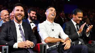 Cristiano Ronaldo e Messi em evento da UEFA