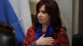 Cristina Kirchner é acusada concretamente de ser coautora de 204 casos e partícipe em outro.