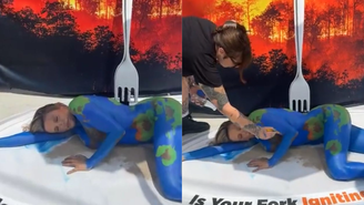 Luísa Mell pinta o corpo em protesto durante a COP 30