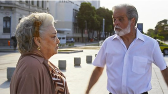 Claudio Cinti faz participação em Dona de Mim