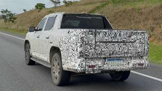 Nova geração da picape Volkswagen Amarok em testes no Brasil