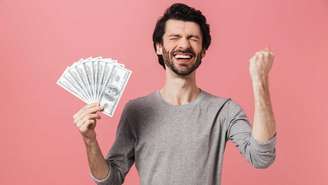 Faça essa prece para atrair mais dinheiro