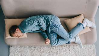 A esteatose hepática é cada vez mais comum e, embora silenciosa no início, pode causar cansaço, desconforto abdominal e perda de apetite conforme evolui -depositphotos.com / AndrewLozovyi