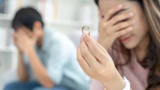 Casamentos precoces, leis flexíveis e tradições locais tornam o divórcio um processo simples e socialmente aceito no arquipélago do Oceano Índico – depositphotos.com / shisuka