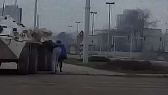 Turistas são acusados de integrar 'safáris humanos', em cerco a Sarajevo