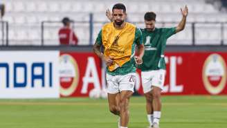 Renato Augusto antes de jogo do Fluminense