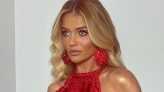 Cíntia Dicker explica troca de silicone meses antes de estrear como musa do Salgueiro