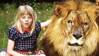 O dia em que uma jovem Jodie Foster quase foi devorada por um leão (Divulgação/Walt Disney Productions)