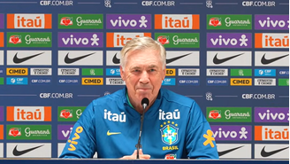 Ancelotti brinca risadas ao falar sobre 'preço' para renovação com a CBF