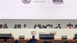 Plenária final presidida pela Presidência da COP30 neste sábado, 22