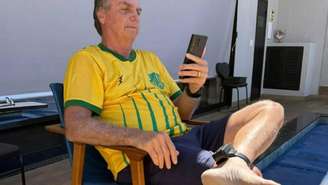 Bolsonaro tentou queimar tornozeleira com instrumento de calor, segundo o SBT News