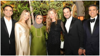 Gisele Bündchen publica foto rara ao lado do namorado e família dele