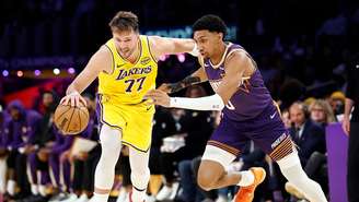 Los Angeles Lakers perde para o Phoenix Suns